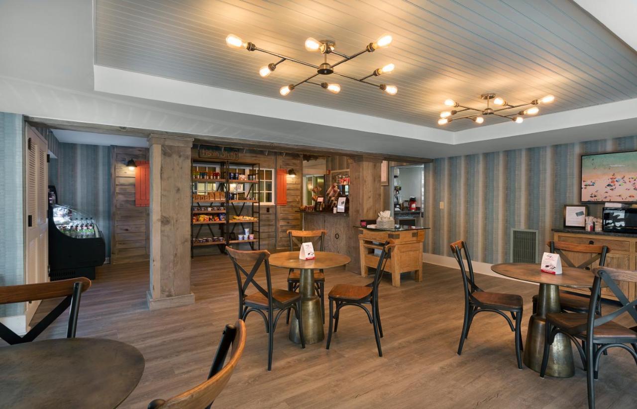 Holiday Pavilion Resort On The Boardwalk Myrtle Beach Buitenkant foto
